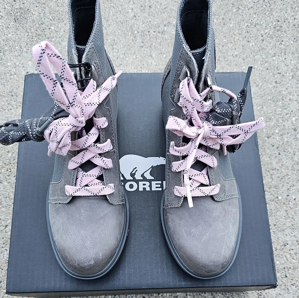 Sorel Evie Ankle lace Waterproof boots women's size 9